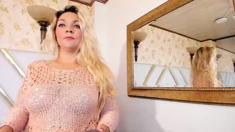 MalorySweet  online show from May 10, 1:38 pm