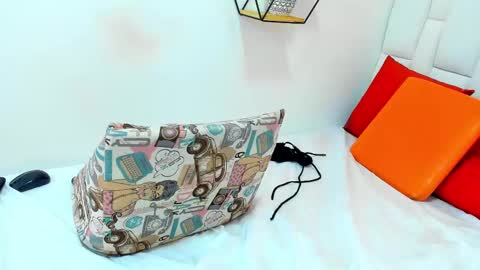 Snapshot of malu_hot69 chatting on March 7, 5:38 pm Malu online show from March 7, 5:38 pm