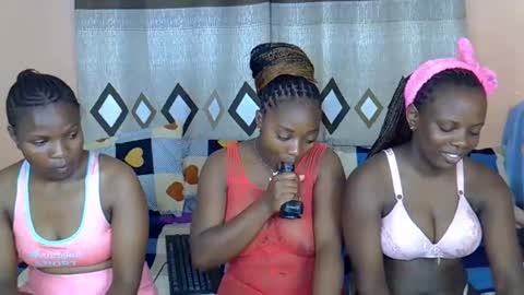 mama_pussie online show from February 4, 12:16 am