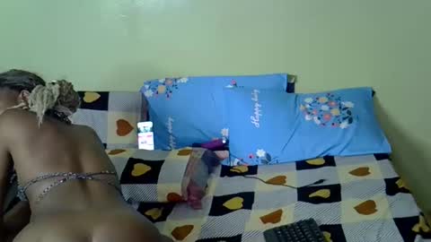 mama_pussie online show from February 17, 9:10 pm