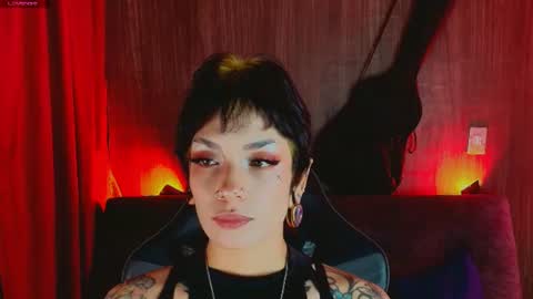 Snapshot of mamushka_ chatting on July 12, 6:21 pm online show from July 12, 6:21 pm