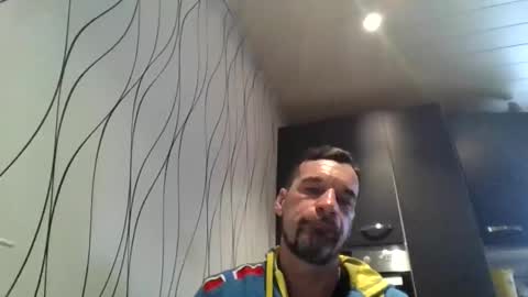 Snapshot of man_from_geaven chatting on February 7, 10:29 am man_from_geaven online show from February 7, 10:29 am