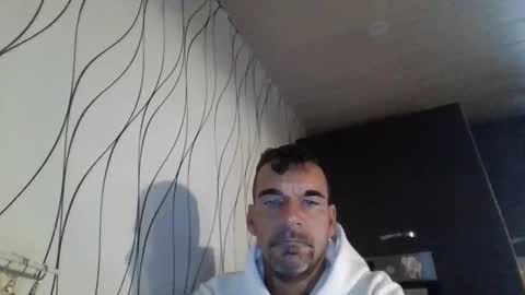 Snapshot of man_from_geaven chatting on October 7, 6:43 am man_from_geaven online show from October 7, 6:43 am