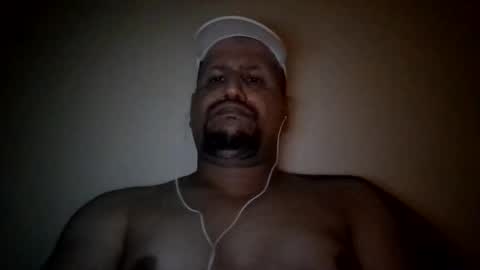 Man new online show from December 8, 5:33 pm