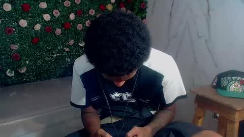 man_sant11 online show from April 15, 3:52 pm