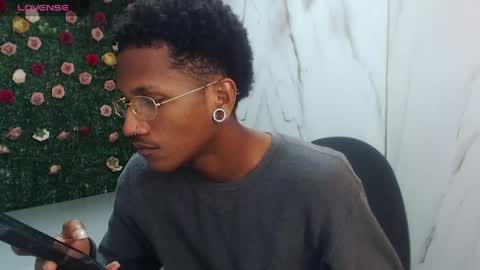 man_sant11 online show from April 18, 2:54 pm