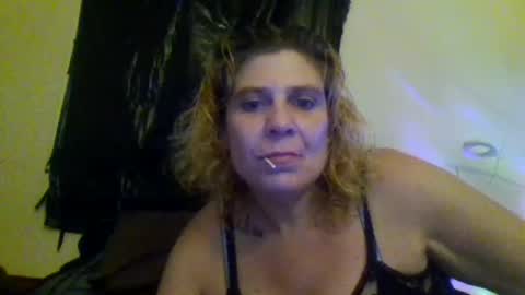 Snapshot of mandilube39 chatting on June 27, 7:46 am mindy22 online show from June 27, 7:46 am