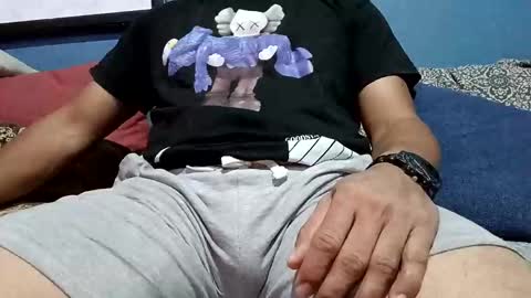 mandrilo7379 online show from February 19, 1:12 am