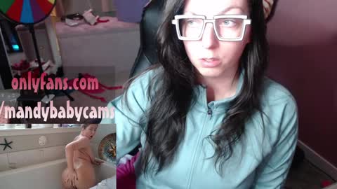 Snapshot of mandybabyxxx chatting on December 14, 1:28 am MandyBabyXXX online show from December 14, 1:28 am