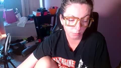 Snapshot of mandybabyxxx chatting on May 17, 2:20 am MandyBabyXXX online show from May 17, 2:20 am