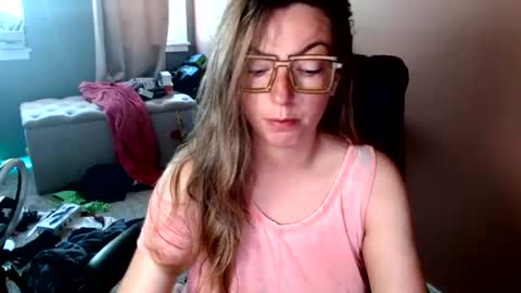 Snapshot of mandybabyxxx chatting on June 16, 6:43 pm MandyBabyXXX online show from June 16, 6:43 pm