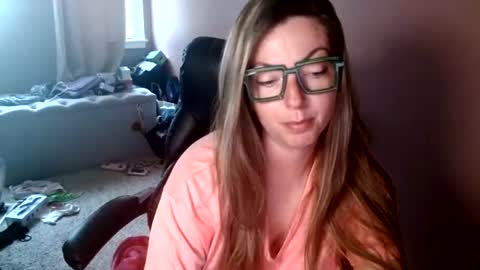 Snapshot of mandybabyxxx chatting on June 24, 1:15 am MandyBabyXXX online show from June 24, 1:15 am