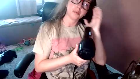 Snapshot of mandybabyxxx chatting on July 7, 11:09 pm MandyBabyXXX online show from July 7, 11:09 pm