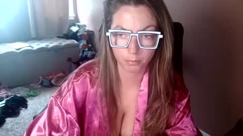 Snapshot of mandybabyxxx chatting on July 9, 8:46 pm MandyBabyXXX online show from July 9, 8:46 pm