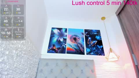 Snapshot of mandyminx66 chatting on January 9, 2:11 am Mandy Val online show from January 9, 2:11 am