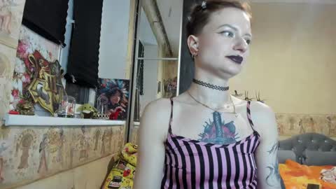 Snapshot of mandyshine chatting on April 18, 7:07 pm Mandy online show from April 18, 7:07 pm