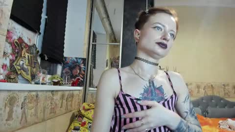 Snapshot of mandyshine chatting on April 18, 7:58 pm Mandy online show from April 18, 7:58 pm
