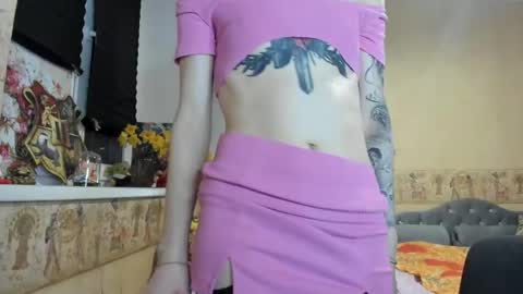 Snapshot of mandyshine chatting on April 21, 4:23 pm Mandy online show from April 21, 4:23 pm