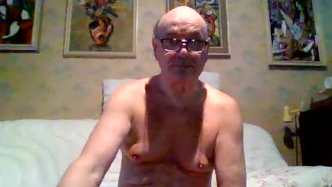Snapshot of manes5858 chatting on February 7, 3:27 pm manes5858 online show from February 7, 3:27 pm
