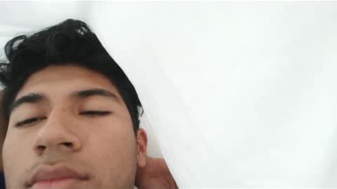 Snapshot of mangopitudo chatting on December 4, 5:33 pm Manguito online show from December 4, 5:33 pm