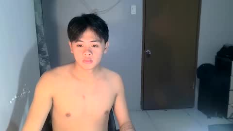 Snapshot of manhattan_men18 chatting on March 7, 4:35 am JM18 online show from March 7, 4:35 am