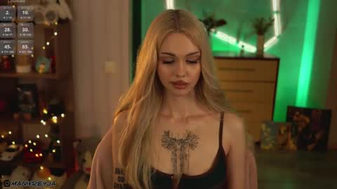 Amelie online show from April 16, 9:39 pm