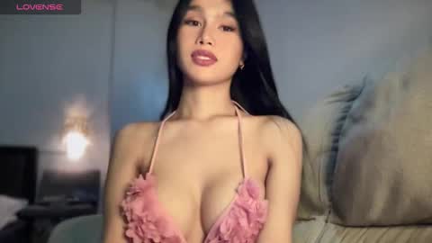 monika online show from November 17, 9:37 am