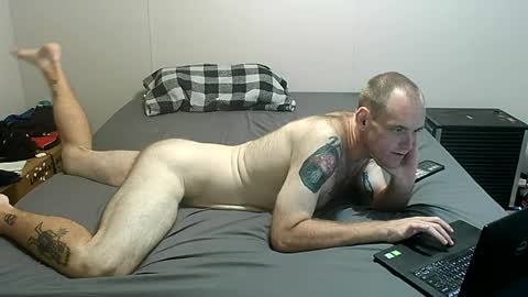 Snapshot of manlyman94 chatting on August 4, 1:09 am manlyman94 online show from August 4, 1:09 am