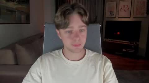 Snapshot of mannyforreal chatting on December 19, 2:35 pm mannyforreal online show from December 19, 2:35 pm