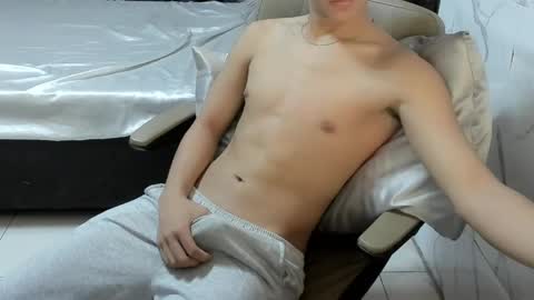 MR. JAY online show from April 14, 9:21 pm