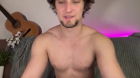 Snapshot of manolein chatting on September 22, 12:01 am manolein online show from September 22, 12:01 am