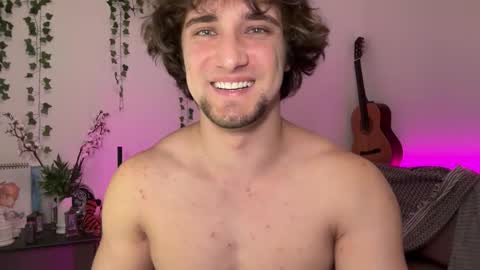 Snapshot of manolein chatting on October 11, 12:10 am manolein online show from October 11, 12:10 am