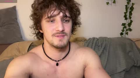 Snapshot of manolein chatting on March 5, 11:45 pm manolein online show from March 5, 11:45 pm