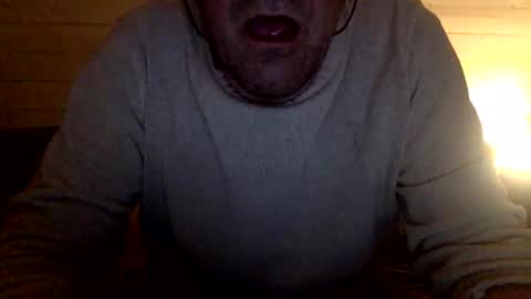 Snapshot of manpower2012 chatting on February 8, 1:20 am Manpo online show from February 8, 1:20 am