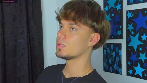  independent model online show from April 14, 3:12 am