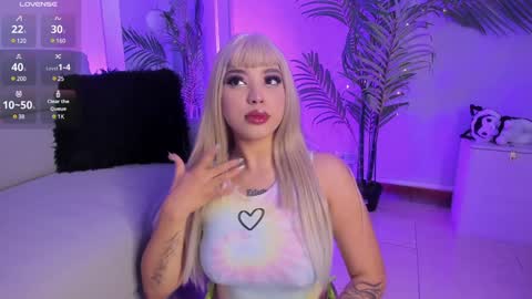 Manu Velez  online show from December 27, 1:50 pm