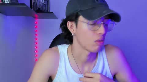 Manuel online show from February 28, 7:56 pm