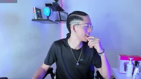 Manuel online show from November 6, 11:26 pm