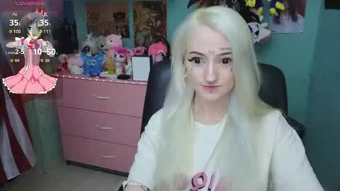 Manuela online show from June 16, 7:38 pm