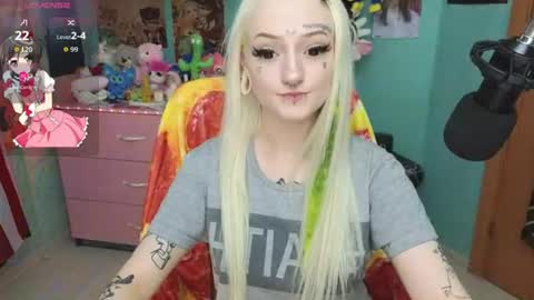 Manuela online show from July 16, 7:53 pm
