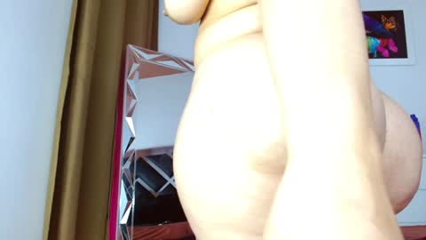 Snapshot of manuelacox chatting on January 30, 8:31 pm Manuela online show from January 30, 8:31 pm