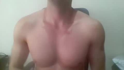 manuelcadavid18 online show from April 28, 9:53 pm