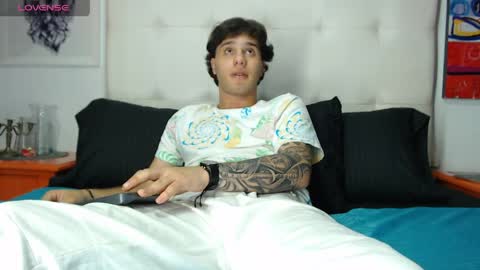 Manuel online show from April 8, 5:18 am