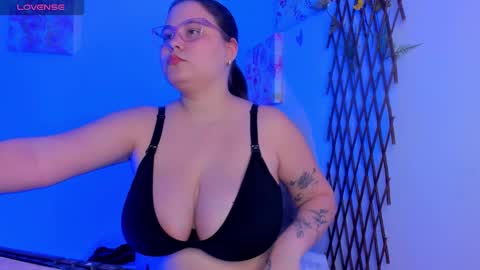 Mara 3 Enjoy my Milky boobs online show from October 16, 9:16 pm