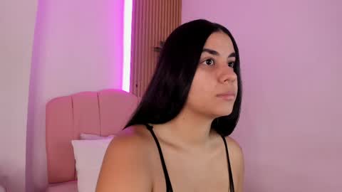 Mara online show from April 16, 7:58 pm