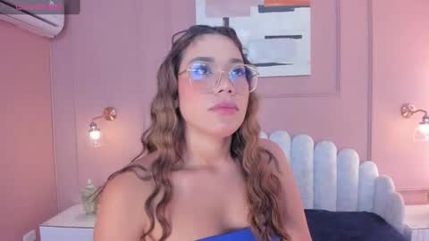 Mara  online show from January 25, 7:07 pm