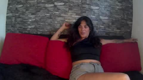 Snapshot of mara_david chatting on April 14, 4:13 pm coshitaxxx online show from April 14, 4:13 pm