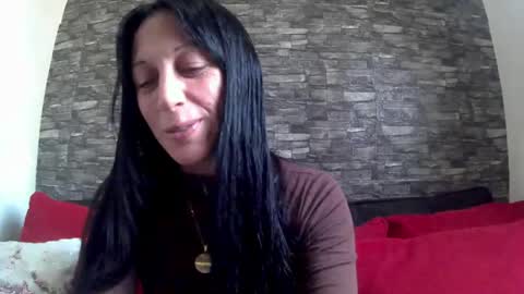 Snapshot of mara_david chatting on June 3, 2:33 pm coshitaxxx online show from June 3, 2:33 pm