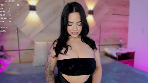 Snapshot of mara_martinez chatting on May 19, 9:21 pm online show from May 19, 9:21 pm