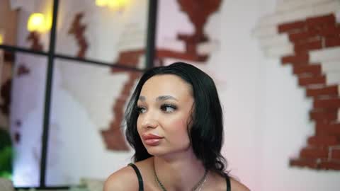 Snapshot of maraciel chatting on July 19, 10:57 pm Mara online show from July 19, 10:57 pm